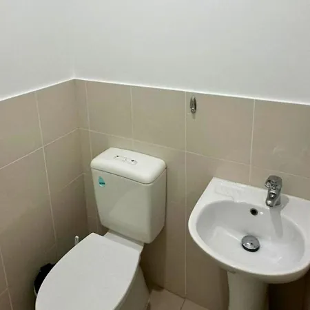 Sophisticated 3br At Apartment *