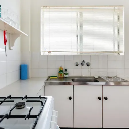 Quiet & Cosy Bulimba Escape * Brisbane