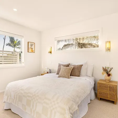 Holiday home Brand-new 4br Luxury Living Near Airport And Mall