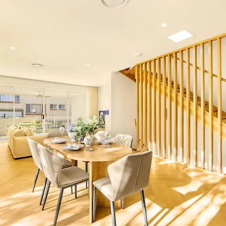 Brand-new 4br Luxury Living Near Airport And Mall *