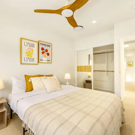 Brand-new 4br Luxury Living Near Airport And Mall Brisbane