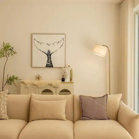 Brand-new 4br Luxury Living Near Airport And Mall *