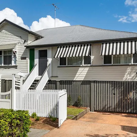 Holiday home Inverclyde On Red Hill - Pet Friendly *