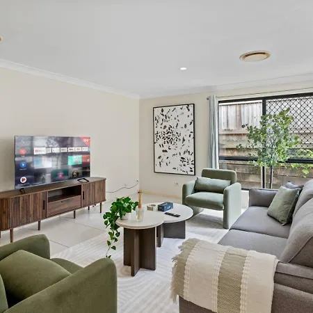 Holiday home Affordable 4 Bedroom 2 Bathroom Family With Air Conditioning Brisbane