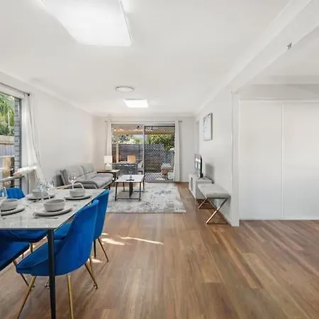 Holiday home Pet Friendly &amazing Location 4 Bedroom House