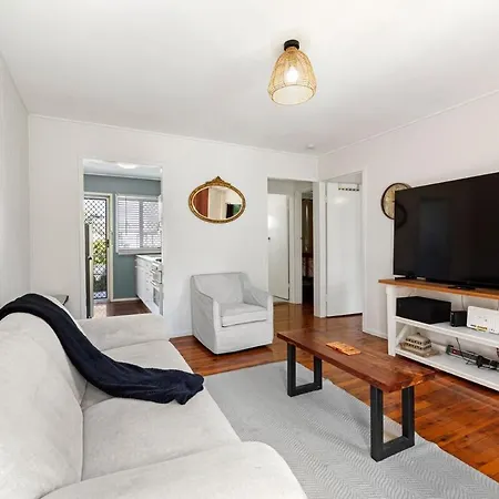 Holiday home Beautiful 2 Bedroom Unit In Prime Location!