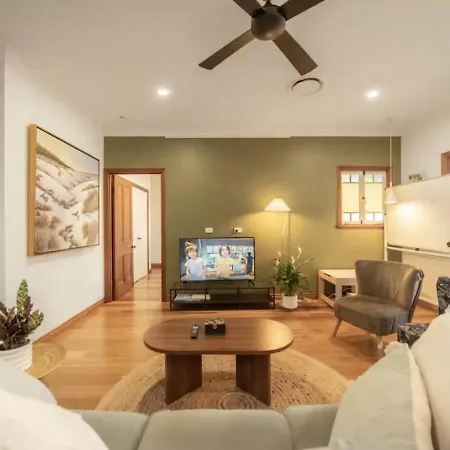 Holiday home House Of Fairy Wren -charming Queenslander Mins Drive To Cbd And Gabba Stadium! - Brisbane