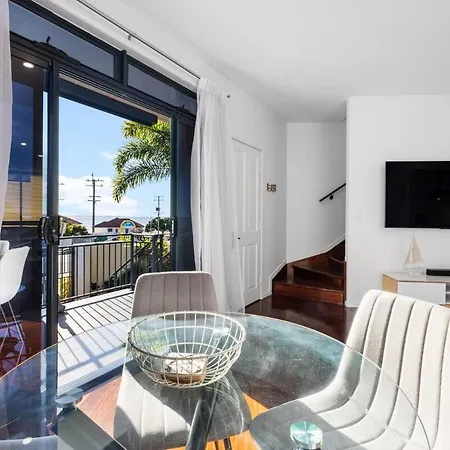 Holiday home Manly View Townhouse Haven *