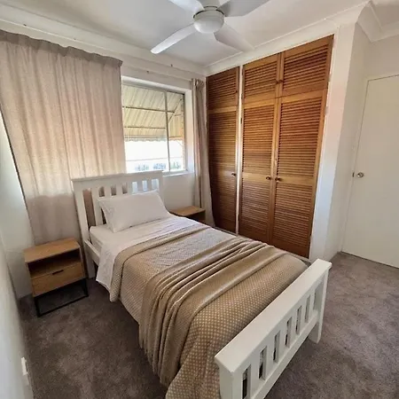 Guest house Clayfield