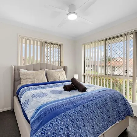 Holiday home Stunning Wakerley Family Brisbane