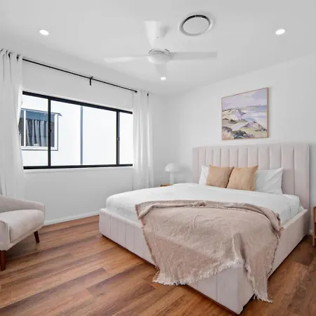 Comfortable 4 Bedroom Family With 3 Bathrooms And Air Conditioning * Brisbane