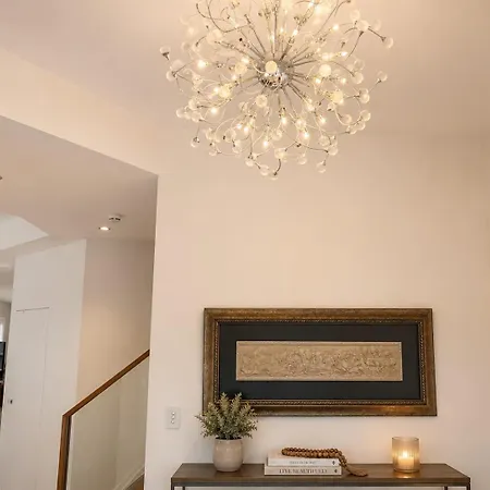 Luxury Retreat In Exclusive Norman Park Holiday home