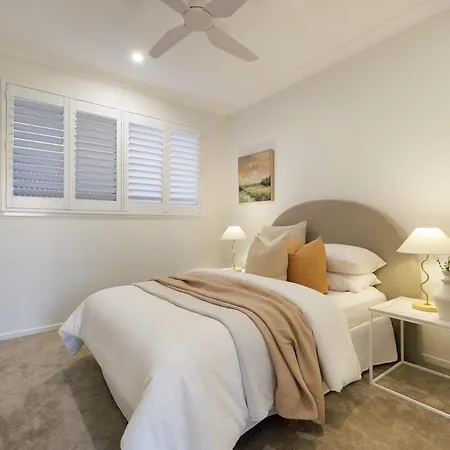 Holiday home Nordica Luxury Bayside Retreat Wynnum Sleeps 10 Brisbane