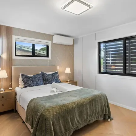 Brand New Modern Comfort Study And Gym Holiday home