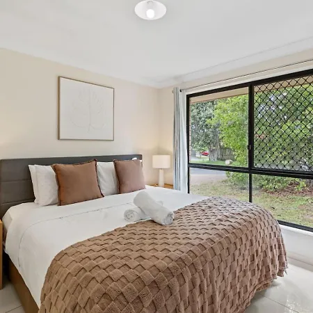 Holiday home Affordable 4 Bedroom 2 Bathroom Family With Air Conditioning