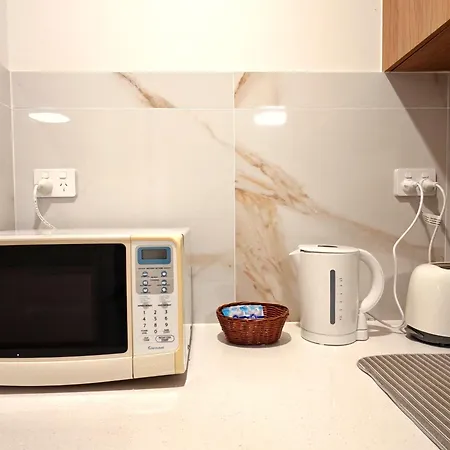 The On Morden - Private Ensuite Guest house 3*