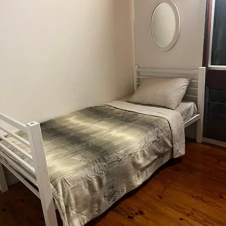 Kuku Guest house