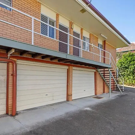 Holiday home Beautiful 2 Bedroom Unit In Prime Location!