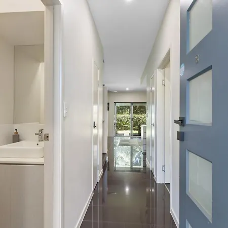 Spacious 3 Bedroom Townhouse In Prime Location! *