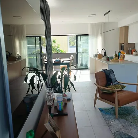Welcoming With Airport & Access Brisbane