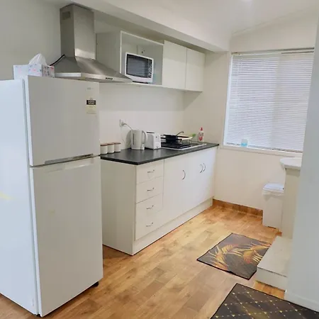 Private Guest House, Separate Entry Guest house Brisbane