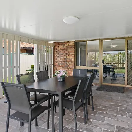 Full Ac Renovated And Close To Sunnybank And Shops