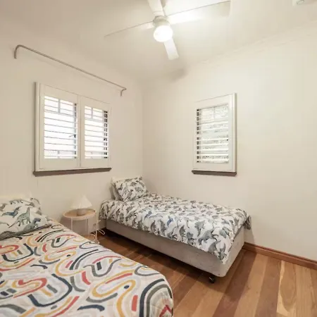 House Of Fairy Wren -charming Queenslander Mins Drive To Cbd And Gabba Stadium! - Holiday home