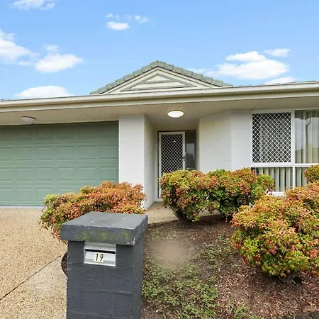 Holiday home Stunning Wakerley Family Brisbane
