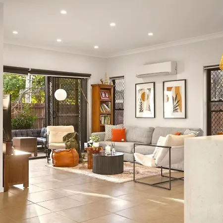Magazine Worthy Stylish Escape Holiday home Brisbane