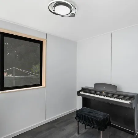 Holiday home Brand New Modern Comfort Study And Gym Brisbane