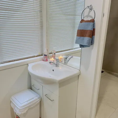 Private Guest House, Separate Entry Guest house 3*