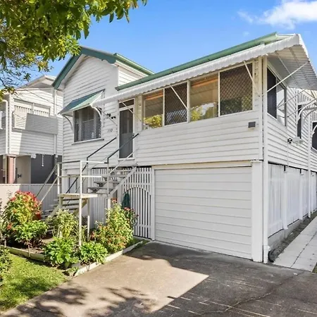 Aj New Farm Haven Holiday home