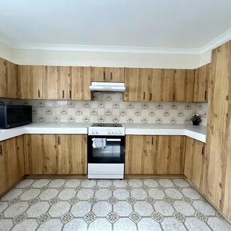 Great Value In Robertson 5 Mins To Shops Holiday home