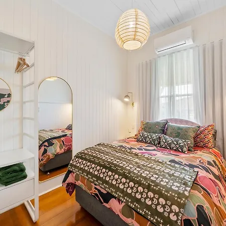 Inverclyde On Red Hill - Pet Friendly Holiday home