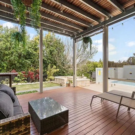 Bayside Mansion Sleeps 14 Pool Sauna Kids Holiday home *