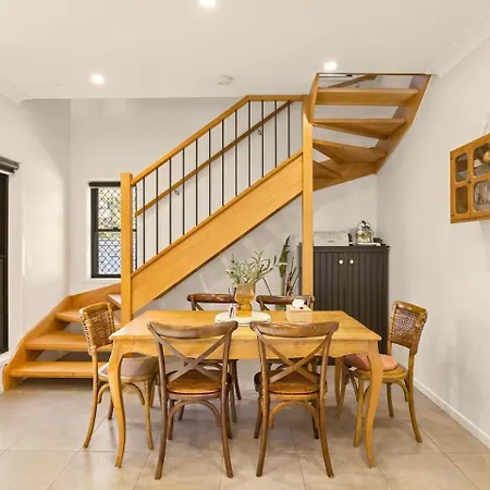 Magazine Worthy Stylish Escape *