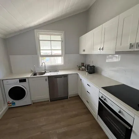 Bay Breeze Manor Grand 5br Queenslander Haven Brisbane