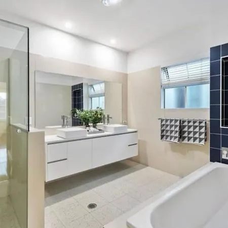 Luxury Retreat In Exclusive Norman Park * Brisbane