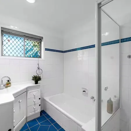 Bertie's - Affordable Comfort For The Whole Crew - Brisbane