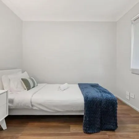 Pet Friendly &amazing Location 4 Bedroom House Brisbane