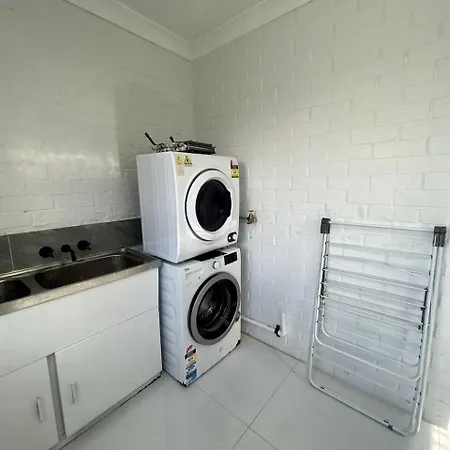 Holiday home Great Value In Robertson 5 Mins To Shops *
