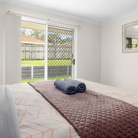 Stunning Wakerley Family Holiday home *