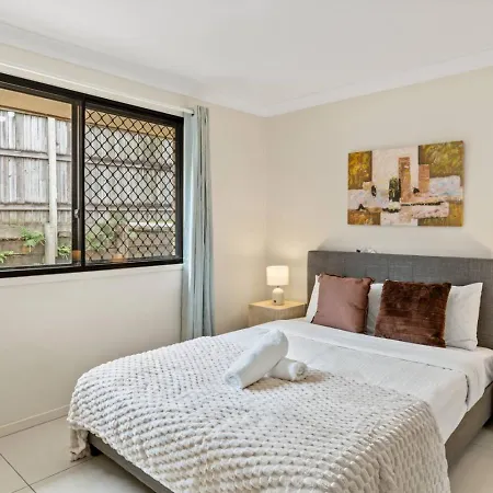 Affordable 4 Bedroom 2 Bathroom Family With Air Conditioning * Brisbane