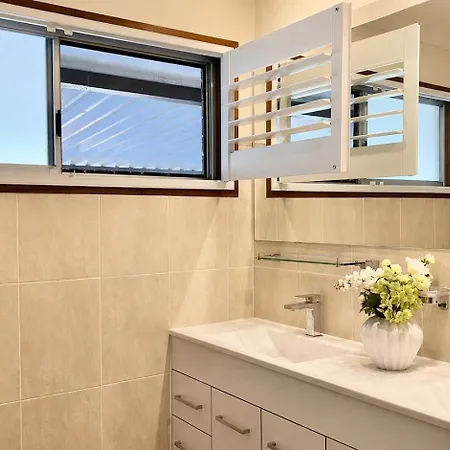 Quiet & Convenient 3br In Runcorn * Brisbane