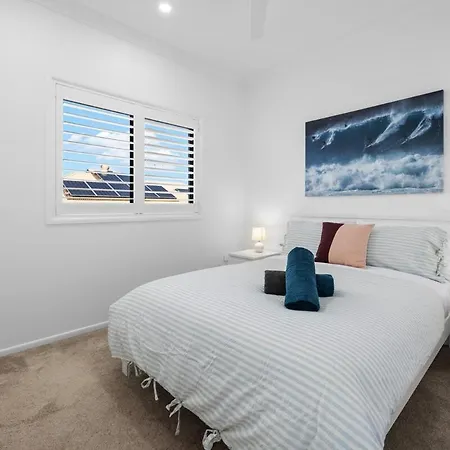 Manly View Townhouse Haven *