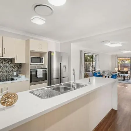 Pet Friendly &amazing Location 4 Bedroom House