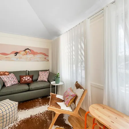 Inverclyde On Red Hill - Pet Friendly Holiday home Brisbane