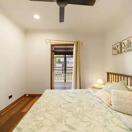 House Of Fairy Wren -charming Queenslander Mins Drive To Cbd And Gabba Stadium! - Holiday home
