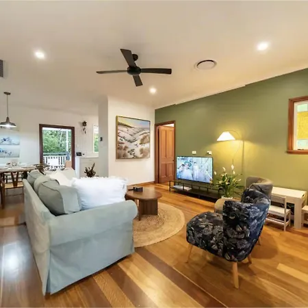 House Of Fairy Wren -charming Queenslander Mins Drive To Cbd And Gabba Stadium! - Brisbane