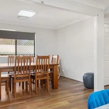 Pet Friendly &amazing Location 4 Bedroom House Holiday home Brisbane